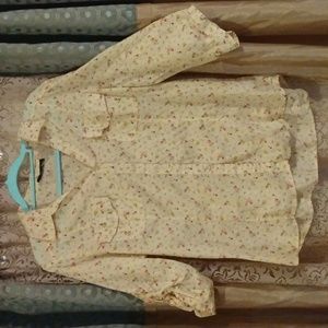 A.n.a- Women's XL Cream Floral Adjustable Blouse